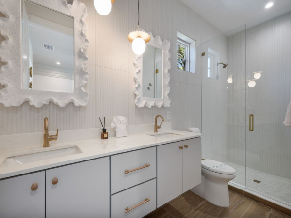 Lido Key Ten Bedroom Steps to  Beach Luxury Rental Walk to St. Armands Circle WOW!